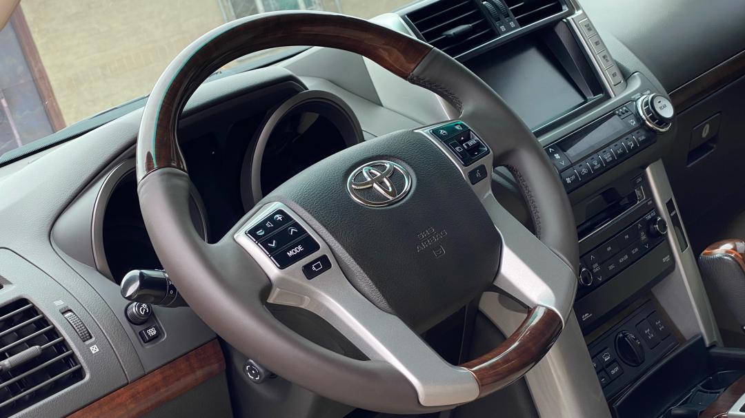 老旧丰田霸道修复,04年丰田霸道翻新改造全过程