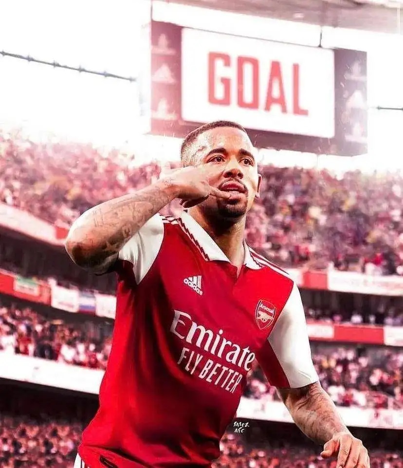 阿森纳5连胜领跑热苏斯,阿森纳对曼城热苏斯抱摔