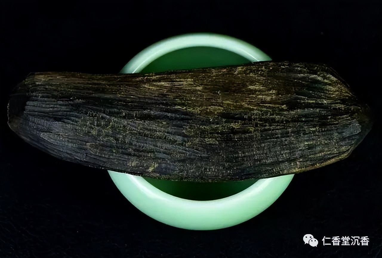 正宗沉香手串的价格多少,越南沉香手串价格表大全