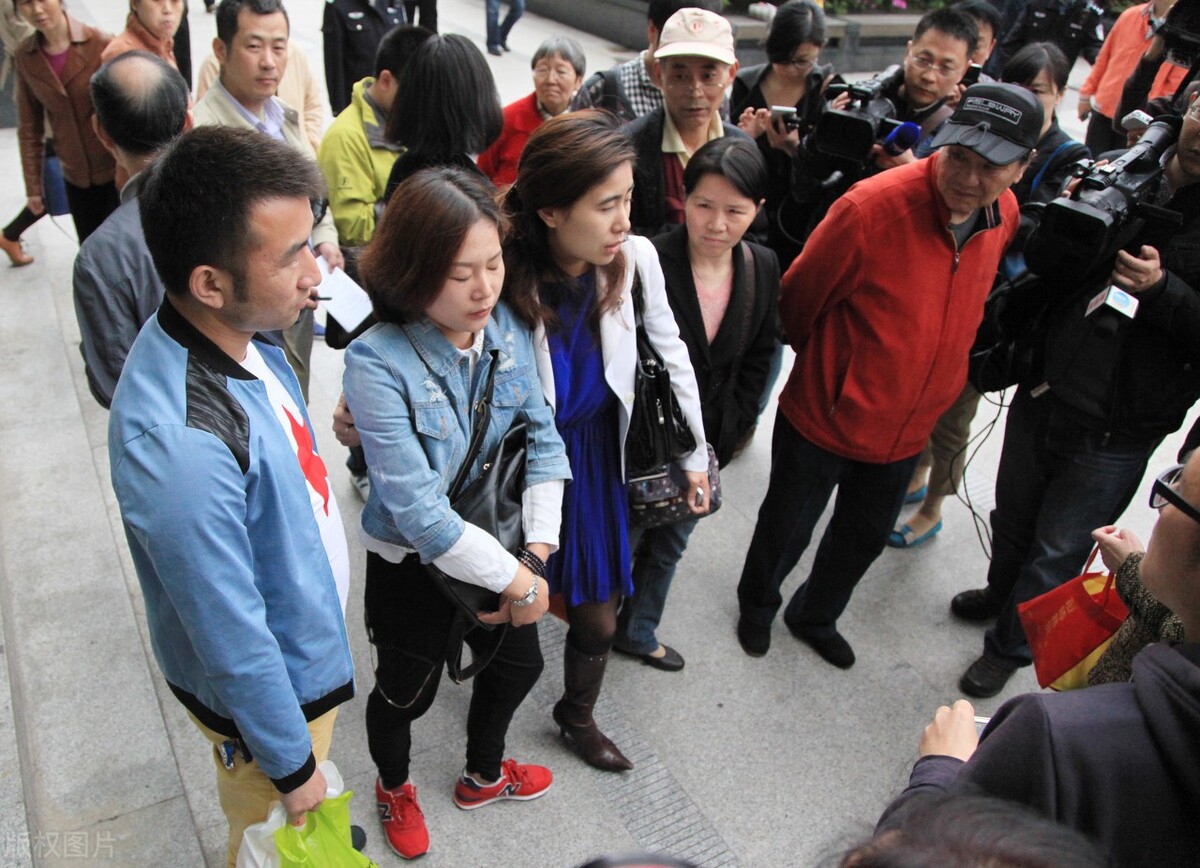 2016年莽汉与女友*爱性**被拒当场杀三人九岁女重伤救亲令人泪目