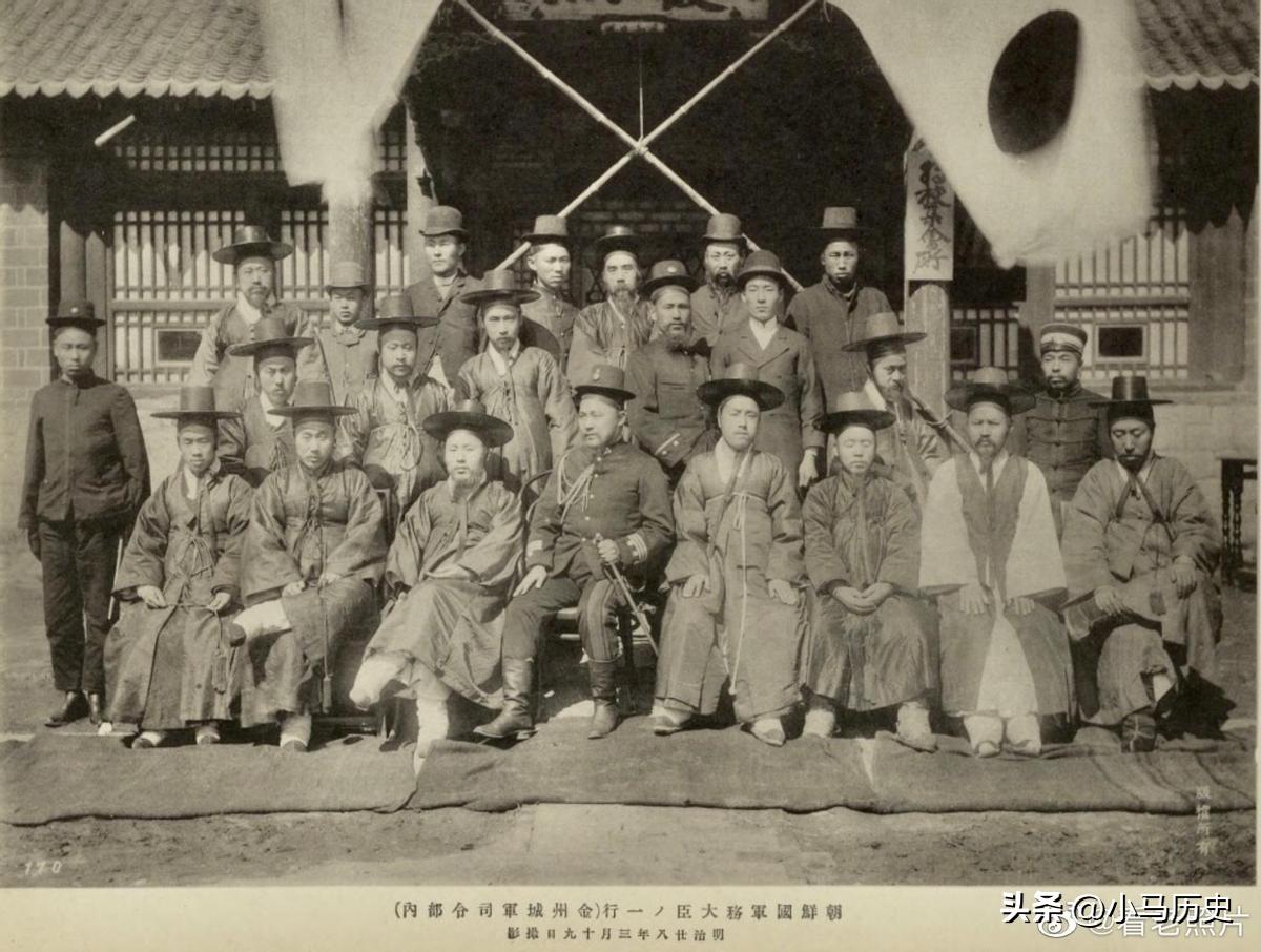 日军兽行：当着男人的面玷污了女儿，临走还残忍割下妻子乳房