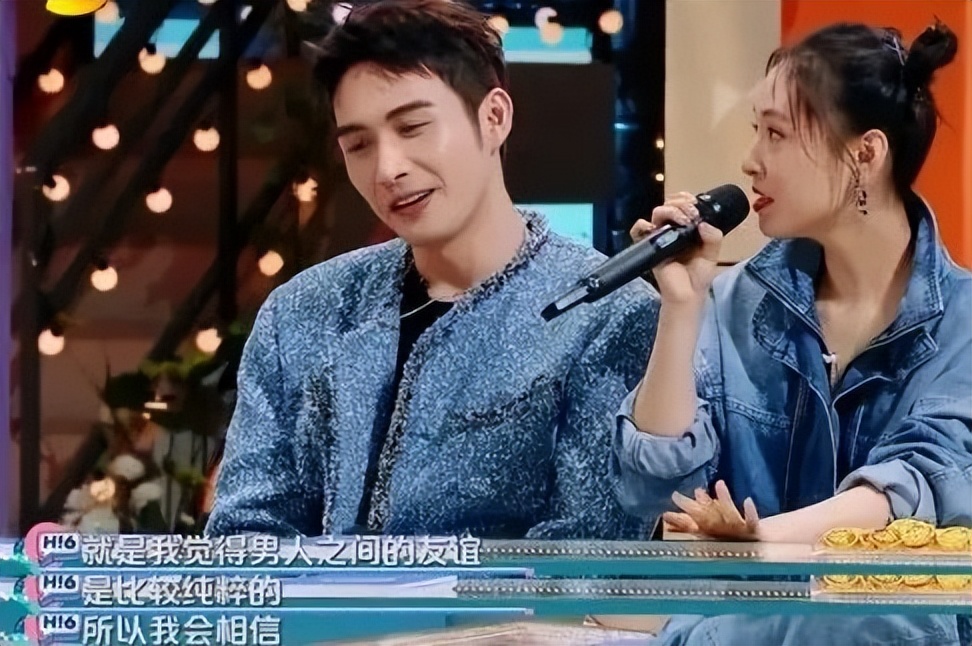 小白花被玫瑰嘲笑故事,小白花被玫瑰嘲笑