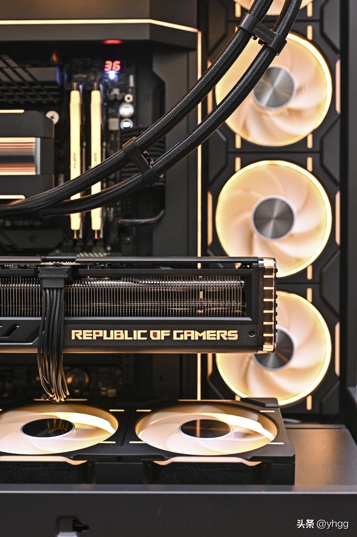 黑金全塔海景房——ROGZ790HERO+4080猛禽+追风者NV7装机展示