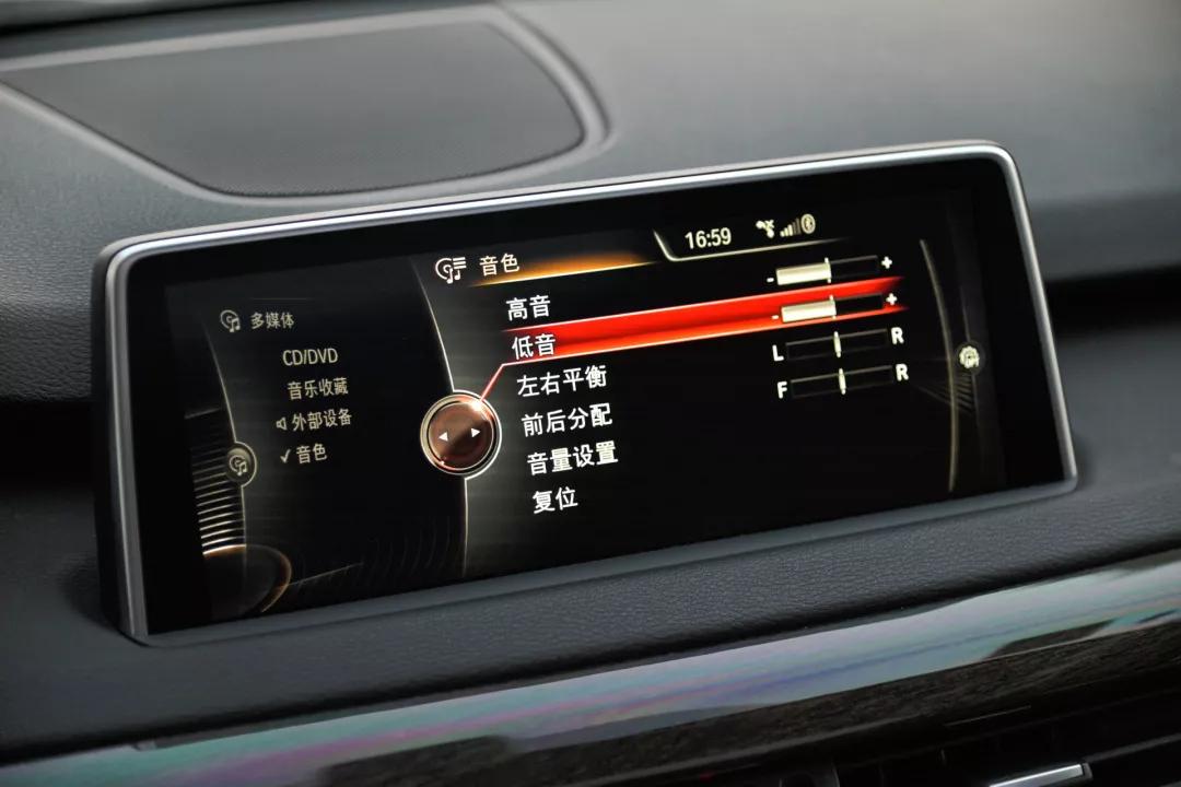 二手宝马x5黑武士顶配14款价格,银灰色二手柴油版宝马x5