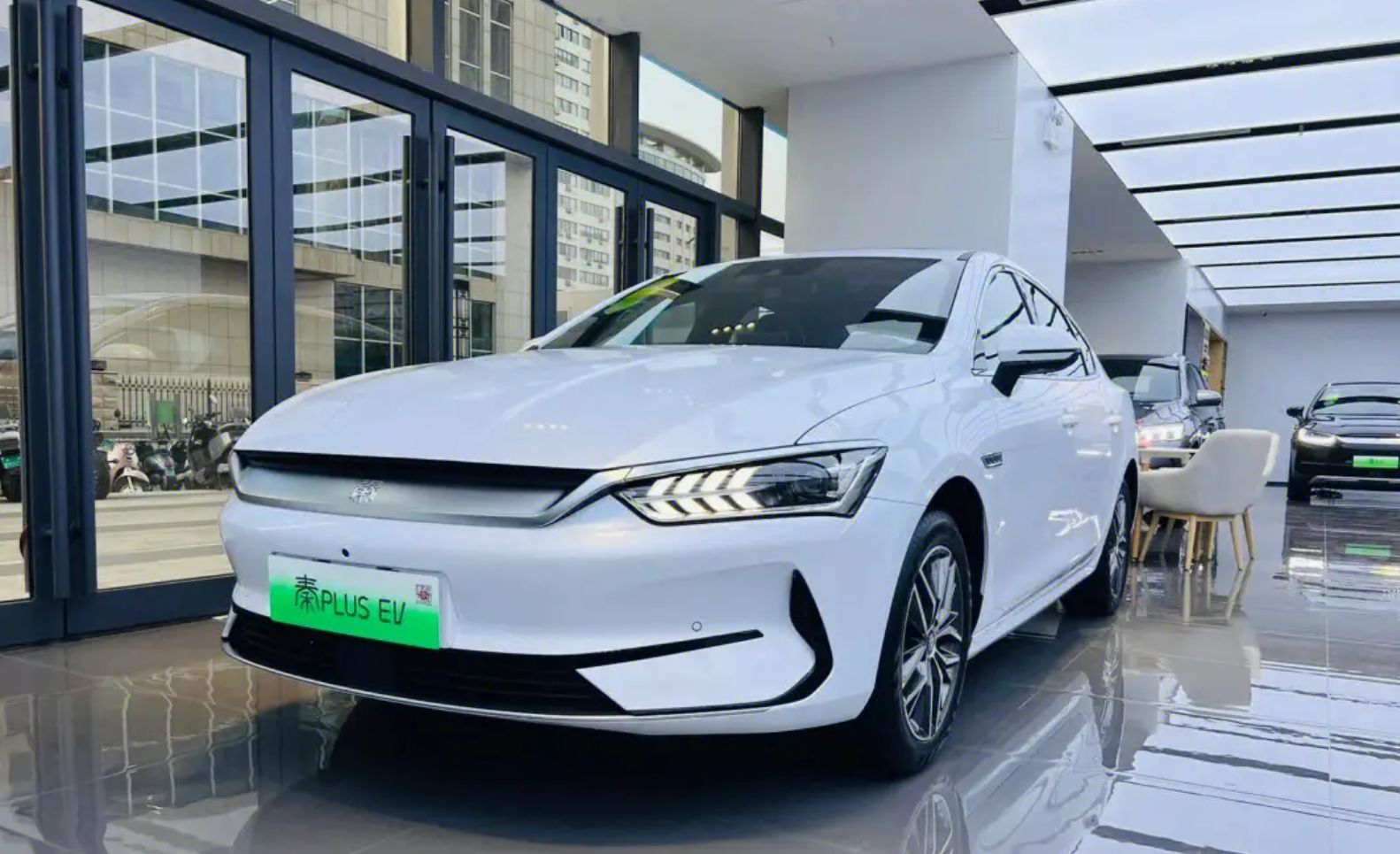 哪吒和好猫新能源车对比,哪吒和好猫汽车对比