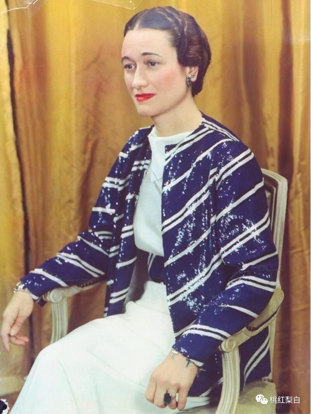 温莎公爵夫人珠宝展出,温莎公爵夫妻视频