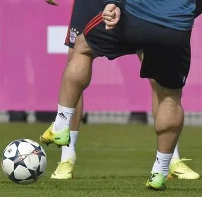 90年代世界足坛三大矮脚虎,最矮的国足