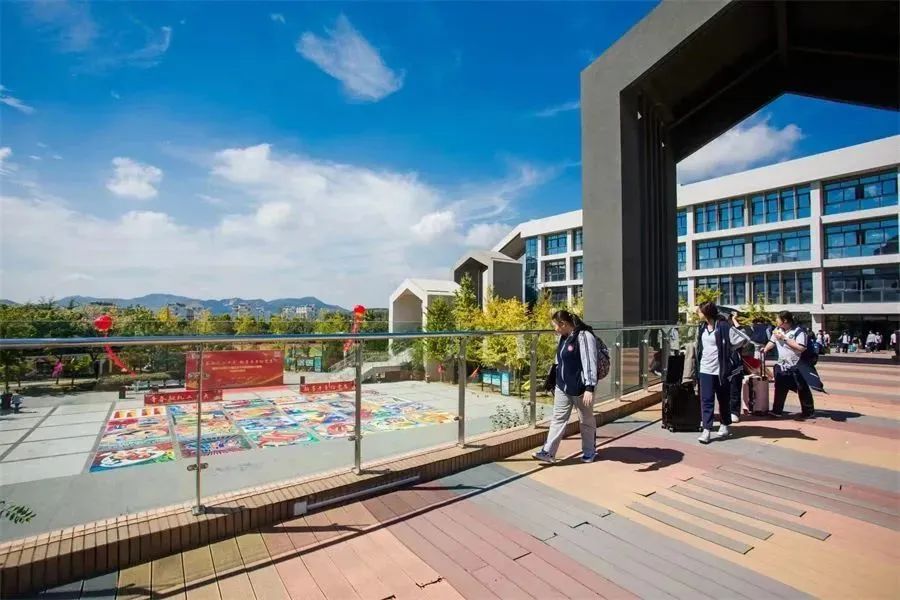 山东省青岛第六中学,山东青岛第六中学