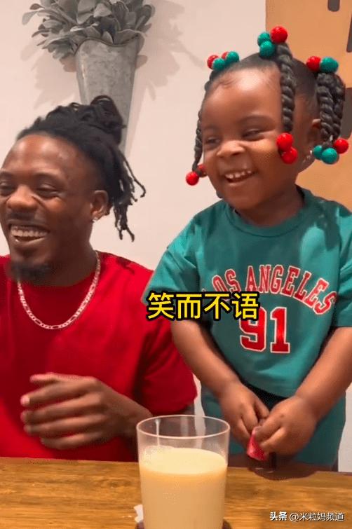 热搜电影上的两个小女孩,两个小女孩上热搜