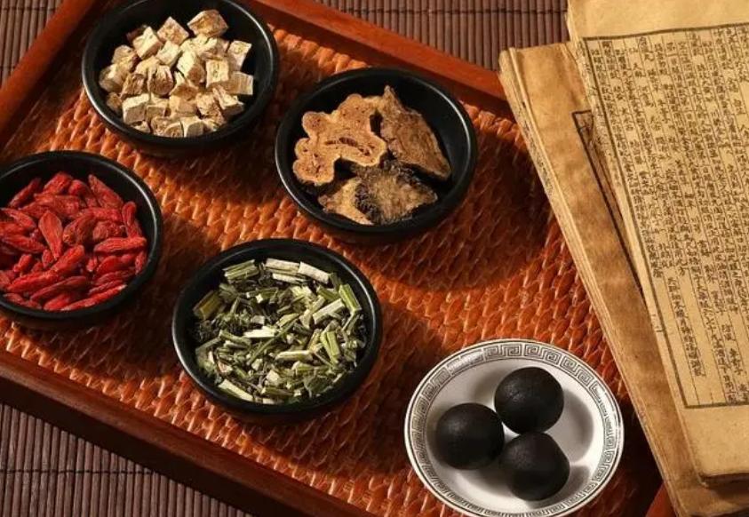 脑瘤能治好吗最明显的4个征兆,脑瘤要怎么治疗比较好