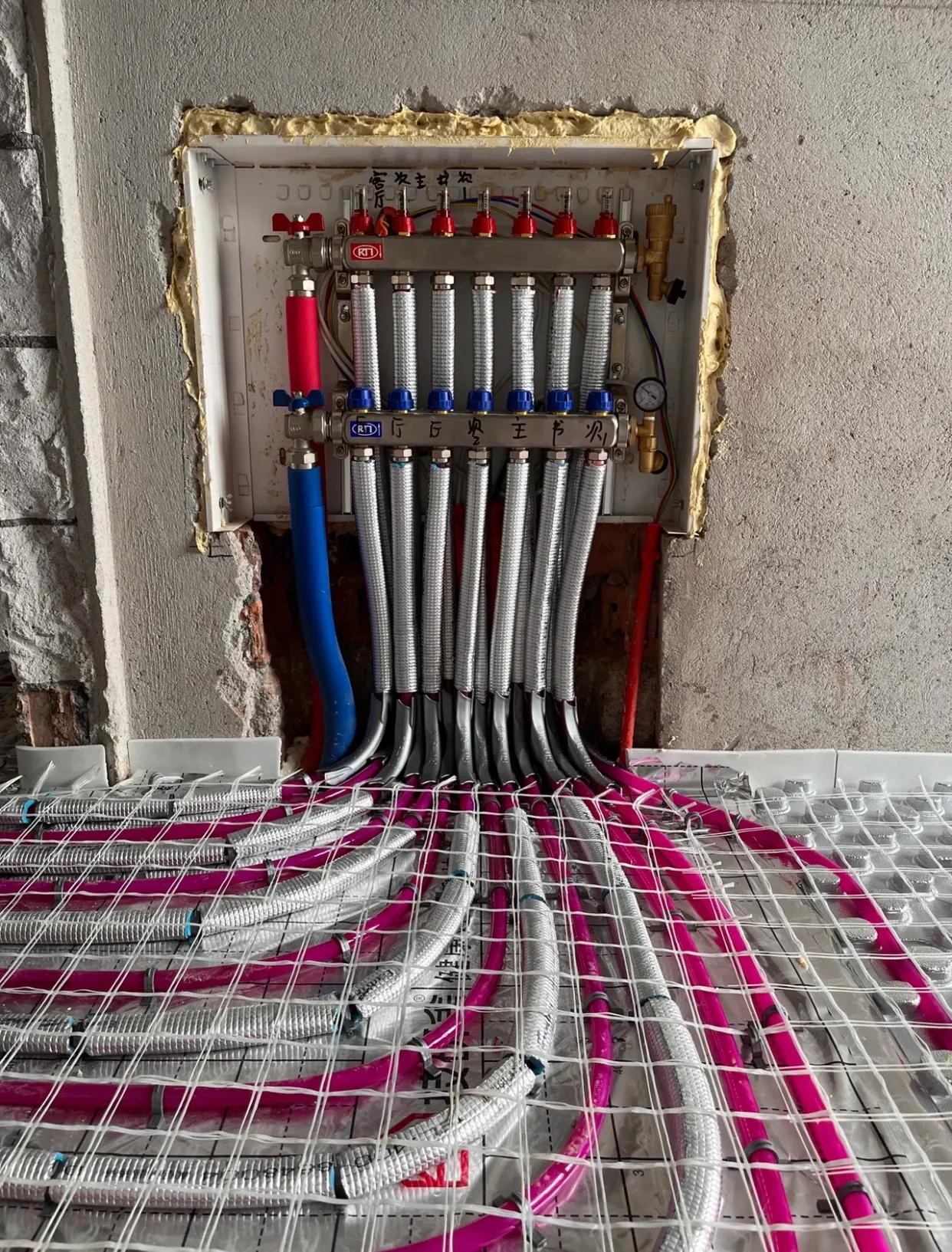 电热地暖和水暖的区别,电热地暖与水地暖比较