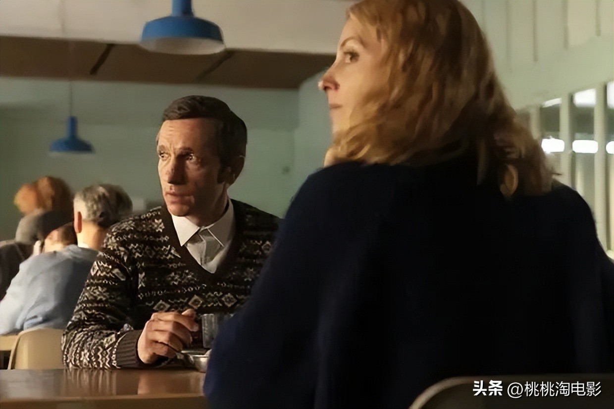 终于，一点点热闹起来了。