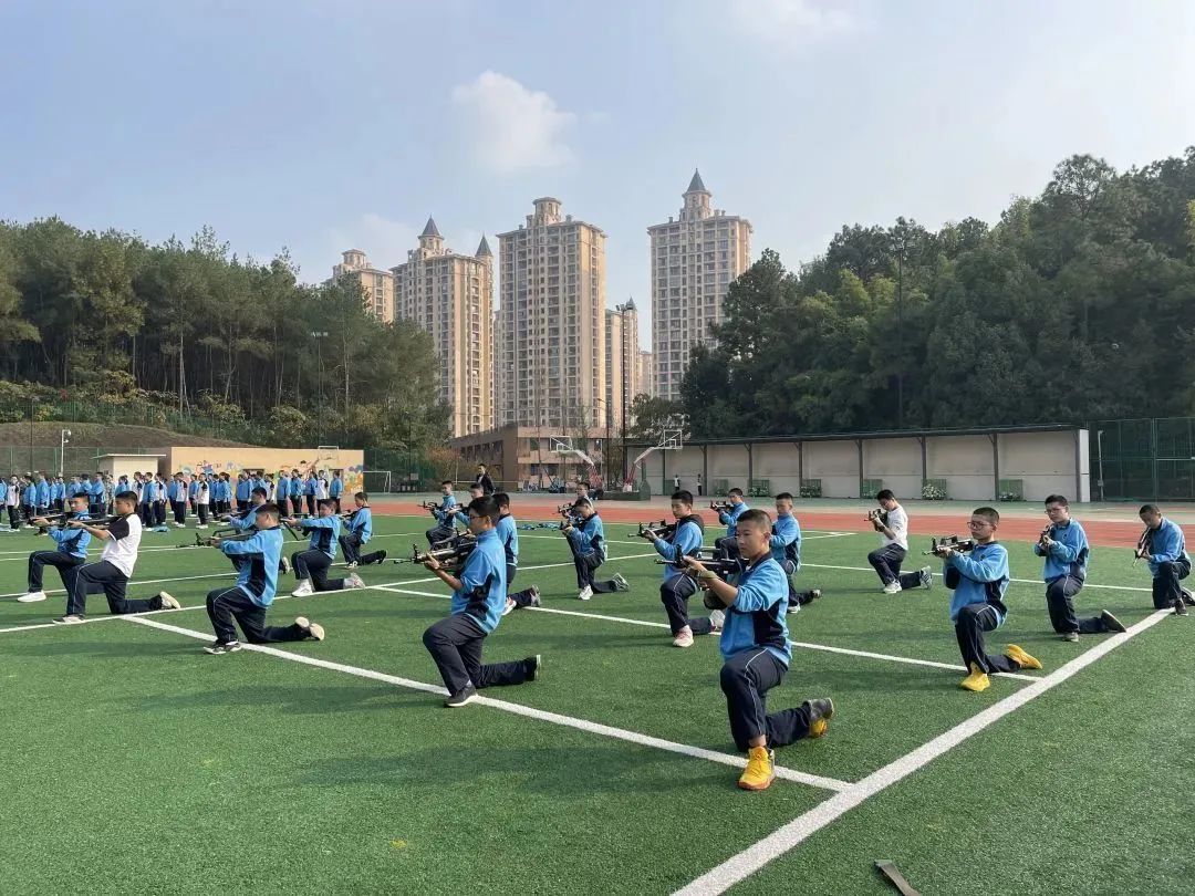 热血少年,百炼成钢!天府师一国防教育活动火热开展