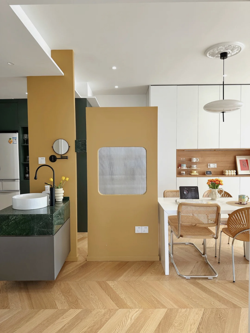 湖北夫妇拒绝“过度装修”，把114㎡家装得堪称教科书，太高级了