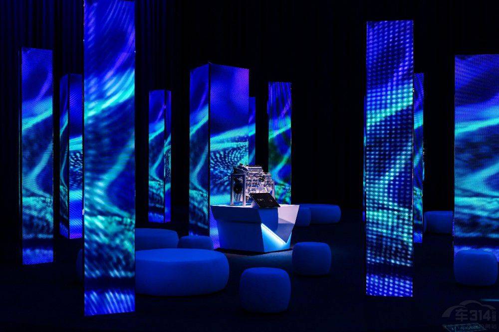 深蓝汽车发布新品牌战略交付,深蓝汽车开启智能电动新时代