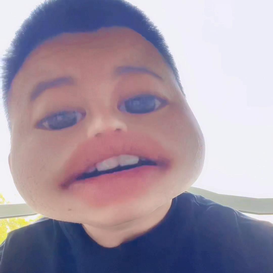 涓嶈璁╂苯杞︽垚涓轰綘鐢熸椿涓殑绱禈,骞磋交浜哄簲涓嶅簲璇ョ洸鐩幓杩芥眰姹借溅