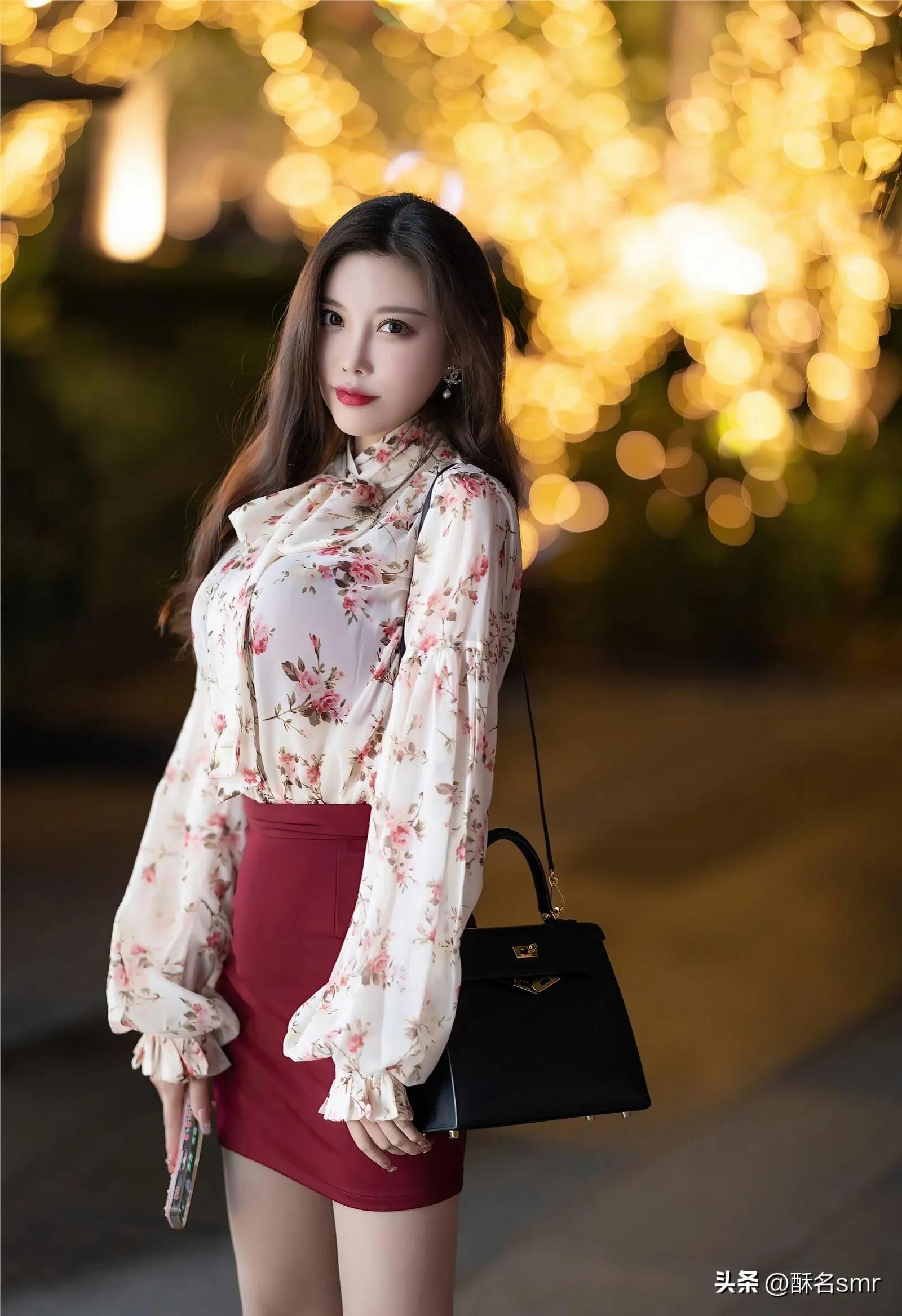 杨晨晨紫色毛线连衣裙,杨晨晨针织衫毛衣