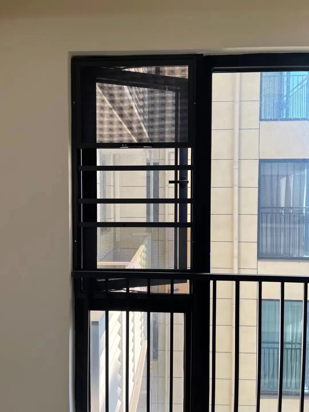 金刚网纱窗自己可以更换高透网吗,纱窗有必要换高透金刚网