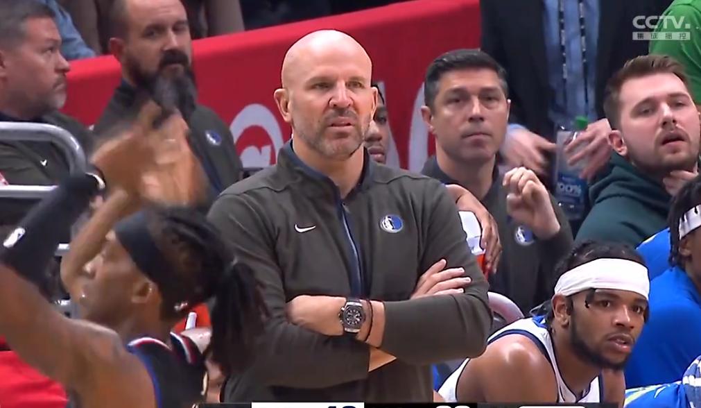 欧文篮网首秀50分超强发挥,欧文独行侠首秀24分4板5助