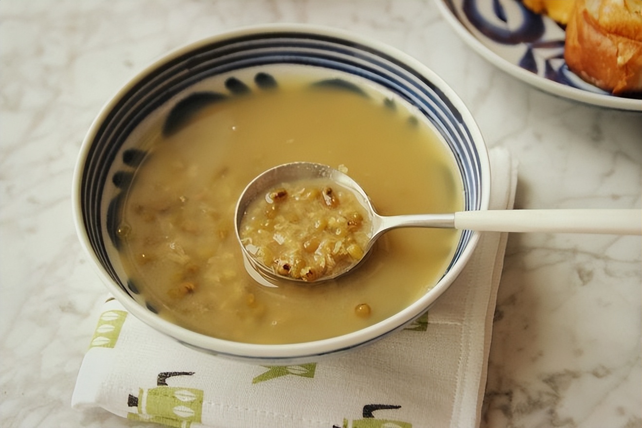 什么汤简单又好喝又适合夏天喝,夏天要喝什么汤营养又好喝