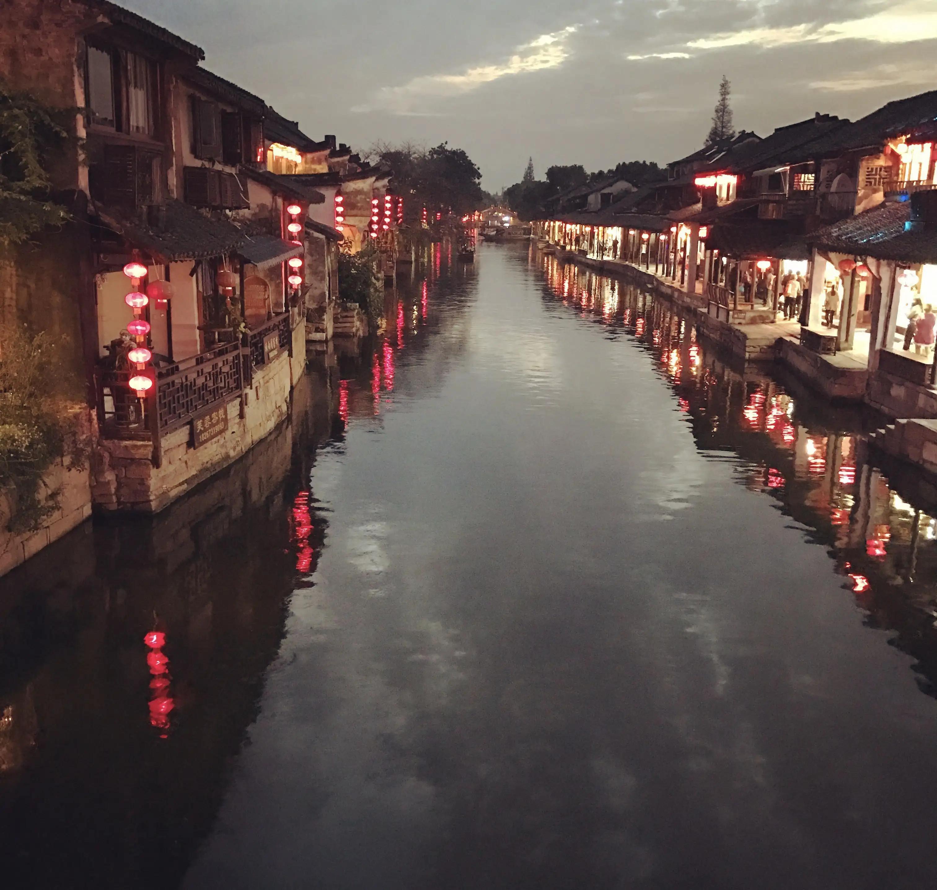 乌镇改造前后对比图,乌镇集团打造另一个古镇