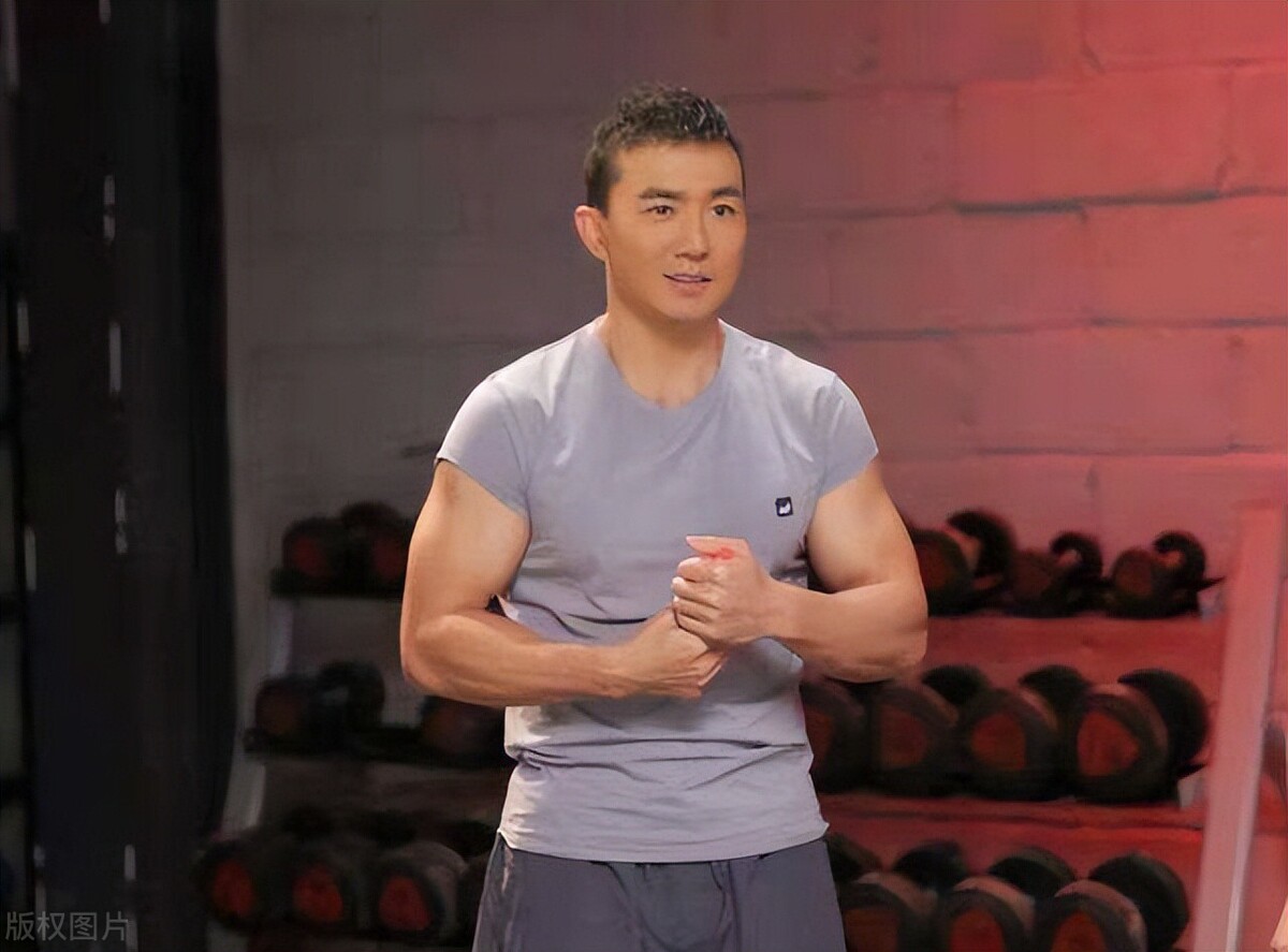 新手健身刚开始没力量怎么练,健身没动力怎么办