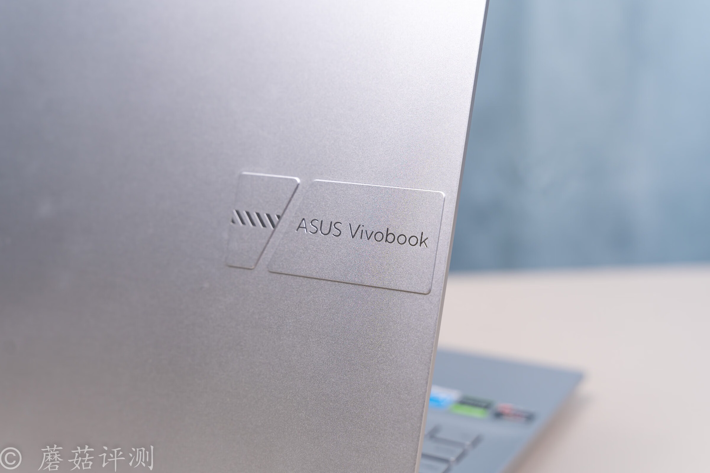 华硕无畏pro15锐龙版和灵耀pro14,轻薄本华硕无畏pro15游戏测评