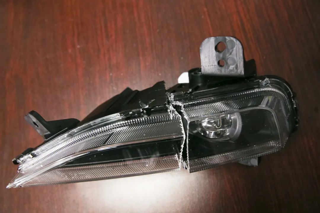 上海知识产权法院对一起涉车前雾灯总成发明专利侵权案作出一审判决原告法雷奥公司获赔535万元