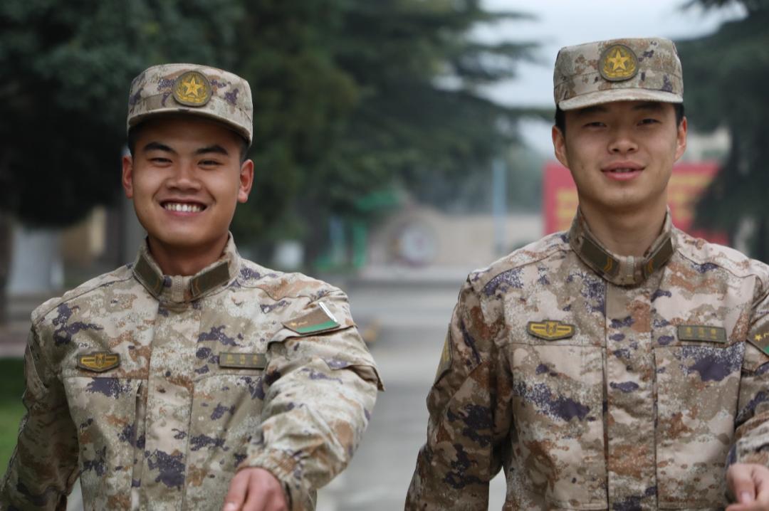 纸上谈兵小学生,少尉在基层