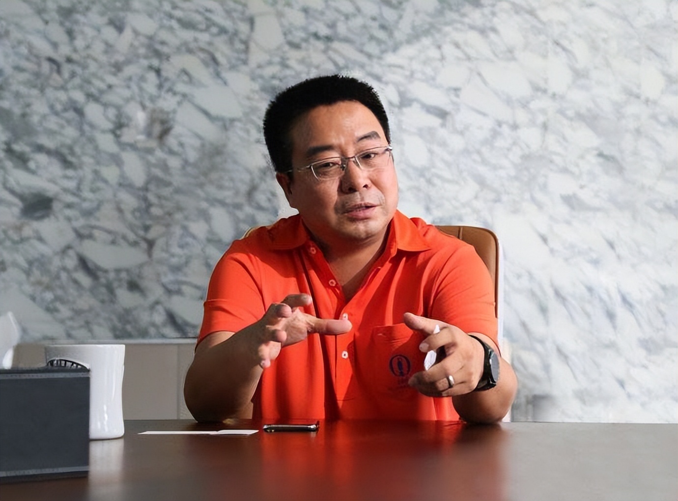 吉林穷小子，考上北大，却被北大封杀，合伙创业，又被踢出局