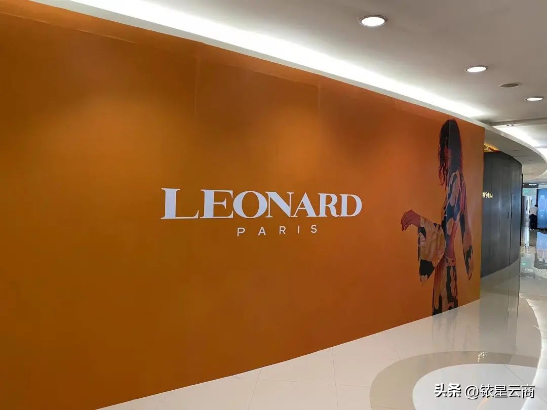 实探|全面通关以后，香港购物中心恢复“人从众”模式了吗？