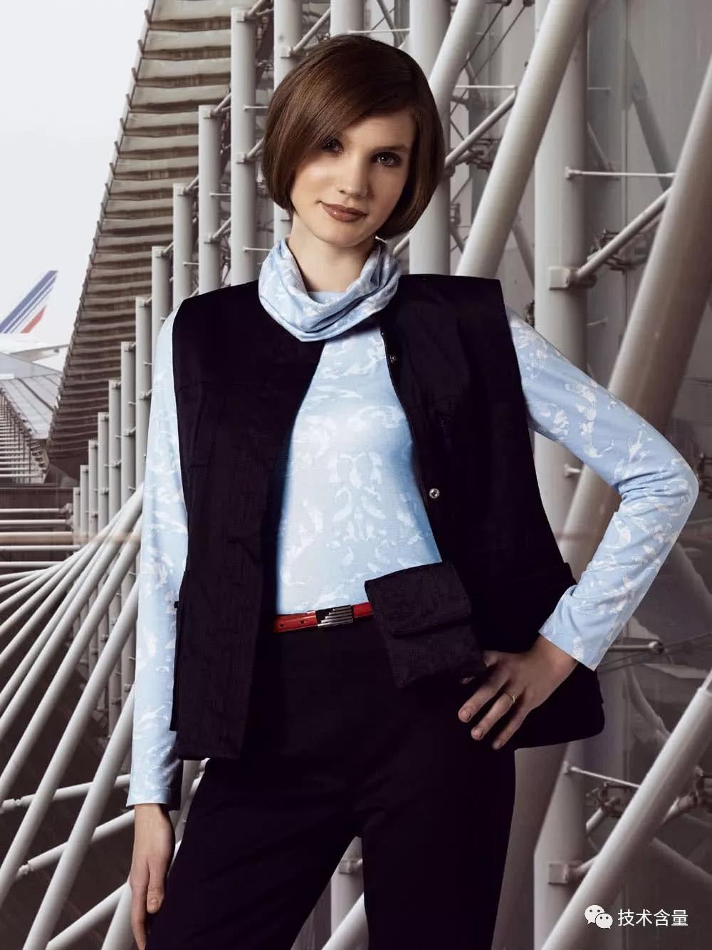 空姐制服每个年代的设计理念,中国国际航空空姐制服设计