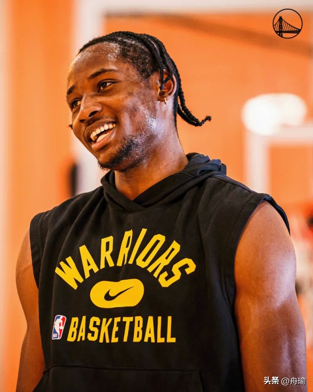 一夜消息汇总：骑士等待詹皇，湖人想用眉威换杜欧，勇士官方整事