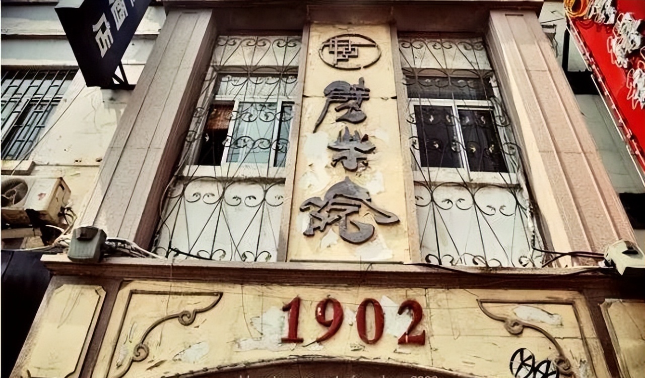 国内最坑游客十条美食街,我国专坑游客的10大美食街