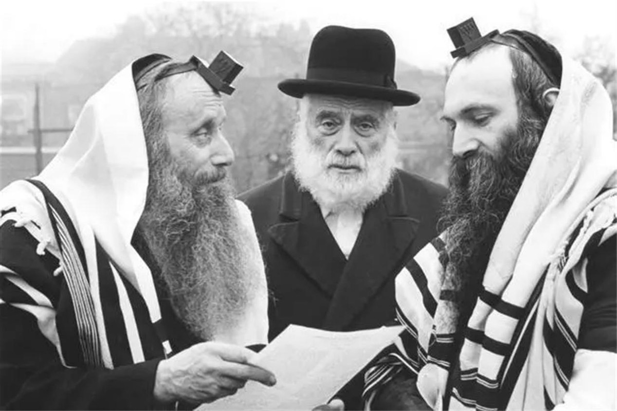 1954年,犹太人“好心”售卖核*器武**原料,引周总理警觉:查明真伪