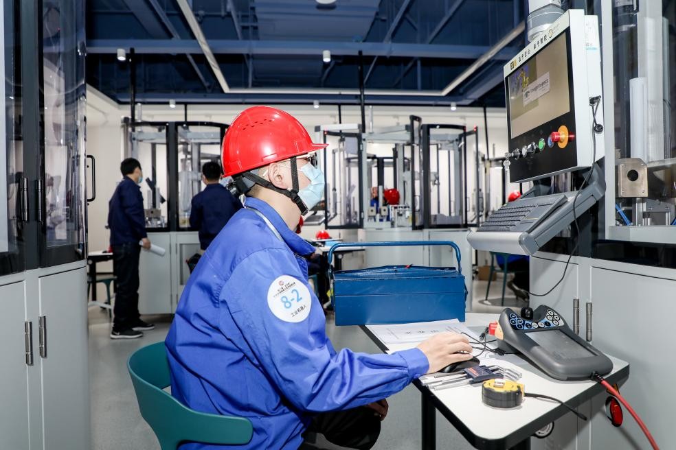 中德高端制造工匠云上顶尖对决，未来大国工匠从这里出发