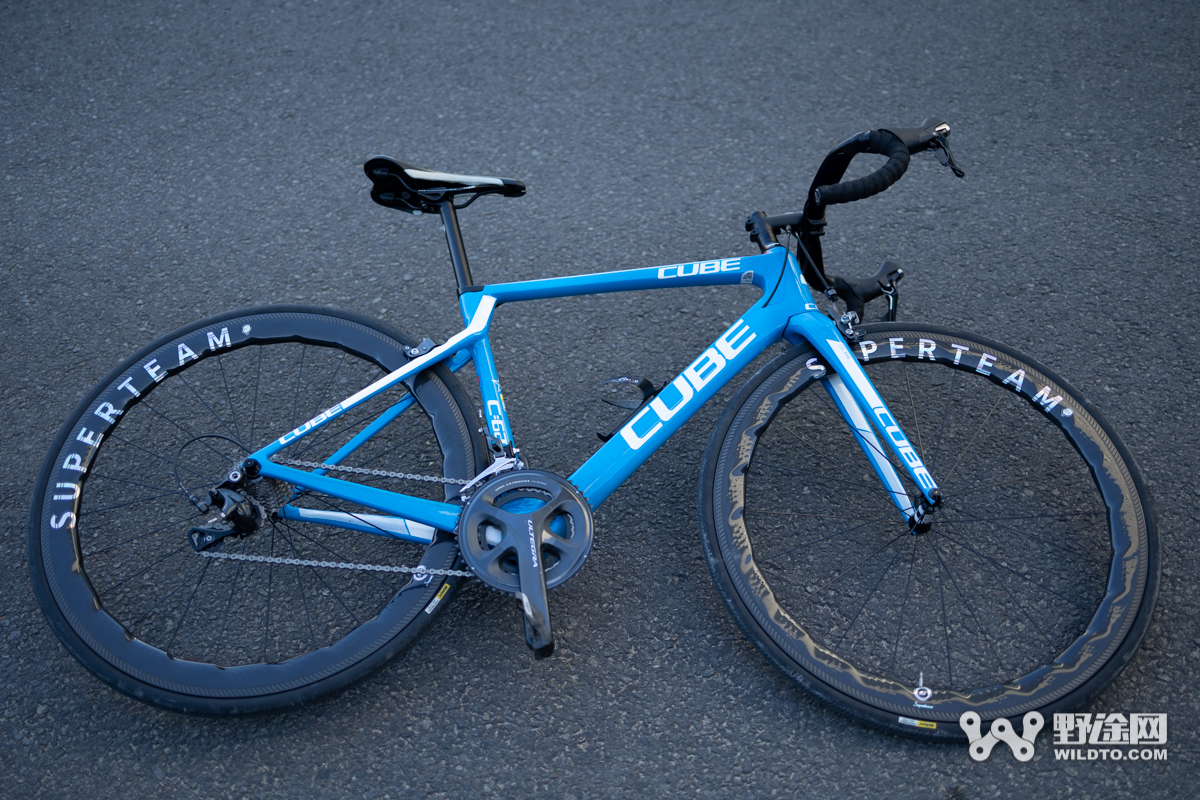 自行车为什么不能用脚撑,为啥自行车不装脚撑