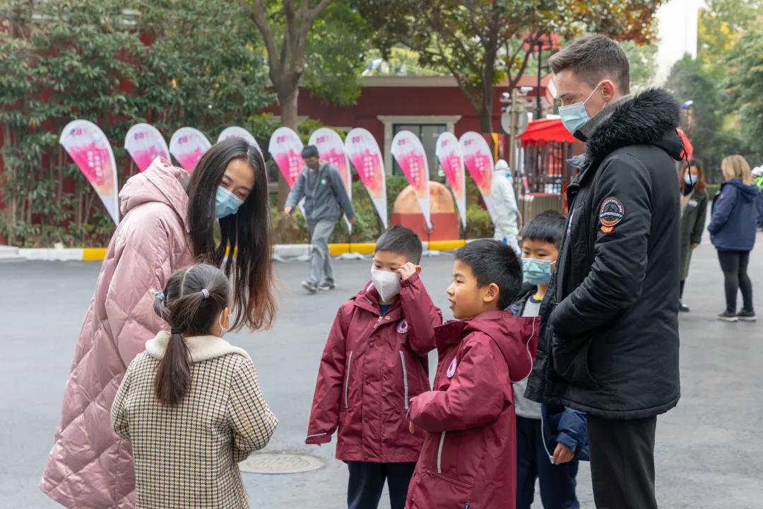 直击各地开学第一天,直击开学现场