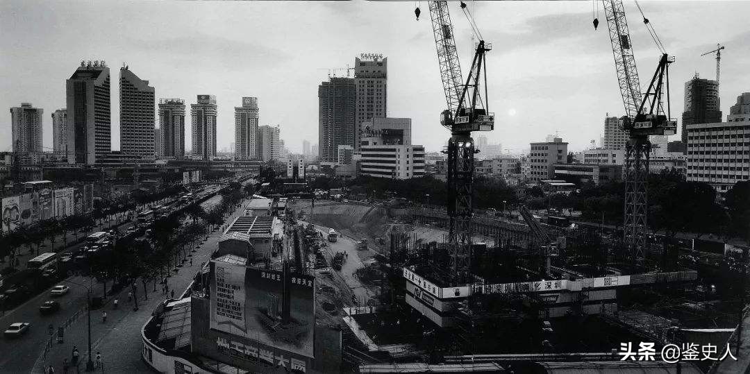 昔日河北首富：坐拥千亿帝国，家中27个保姆，最后却带儿子自首