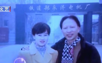 五位长得丑却娶了白天鹅的男星,5位长得丑却娶了白天鹅的男星