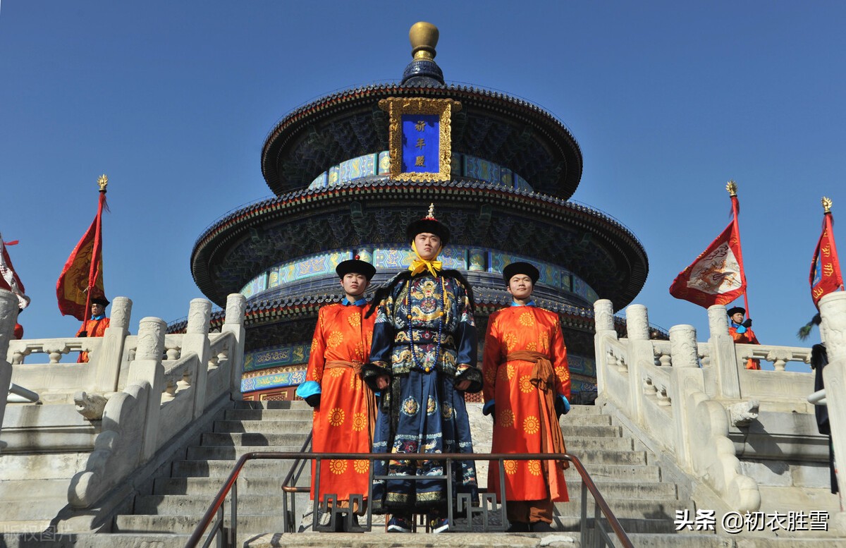 冬至阳生春又来冬至已到新春不远,冬至诗词白昼最短寒冷将至