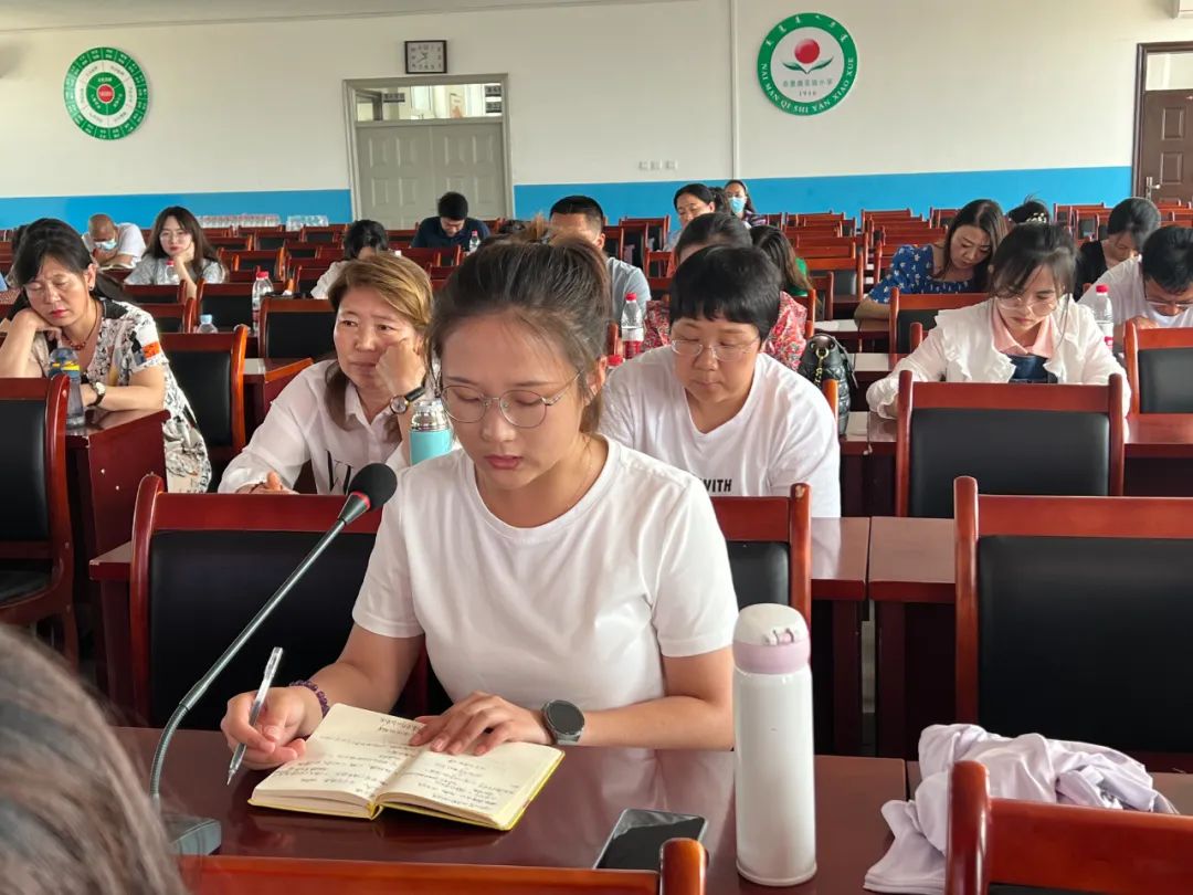 共情陪伴心理健康教研活动主题,心理健康教研组活动记录