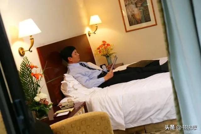 做旅游景点的酒店服务员累吗,酒店试睡员一个月能挣多少钱