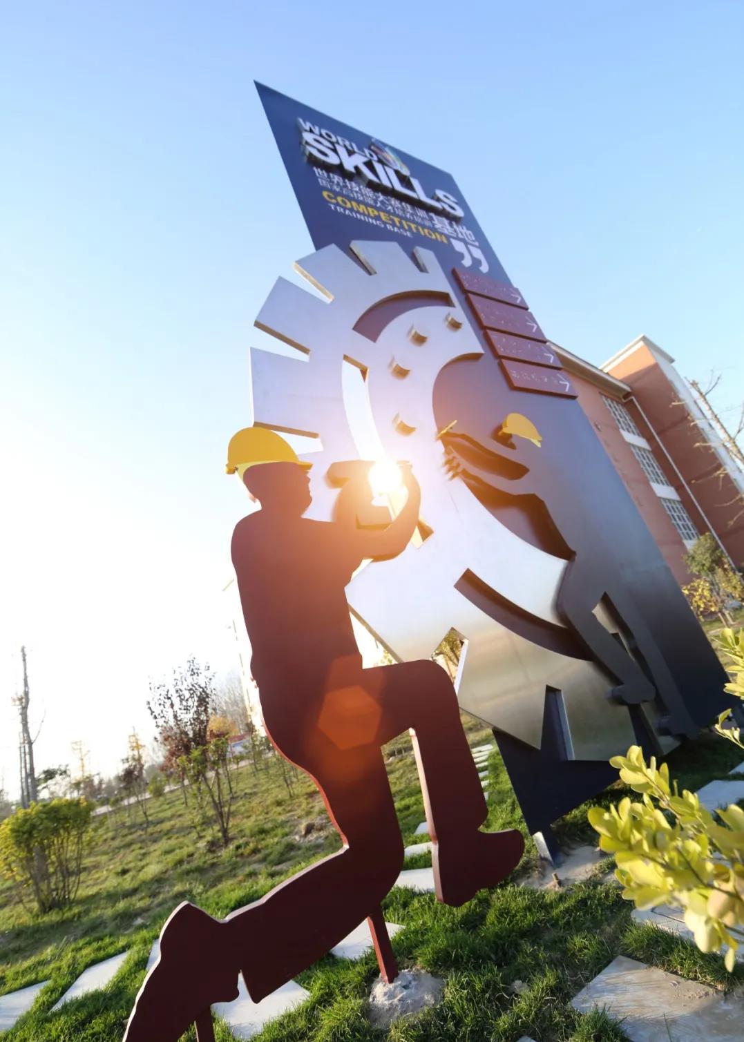 开封技师学院2020秋季招生简章,开封技师学院招生简章2021春季