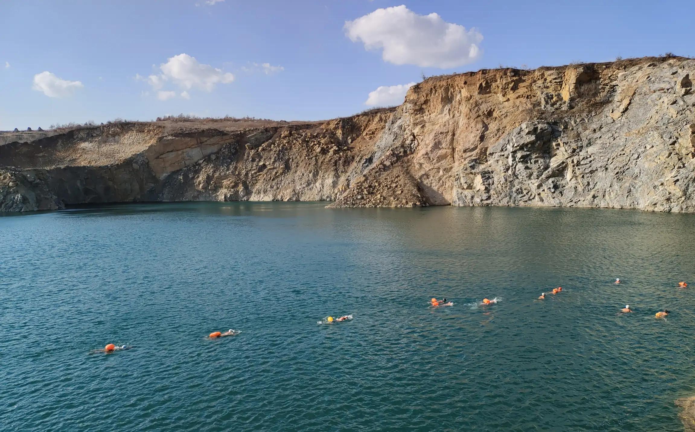 破冰冬泳，迎接冬奥～记瓦房店冬泳队“大连冬泳迎冬奥”活动