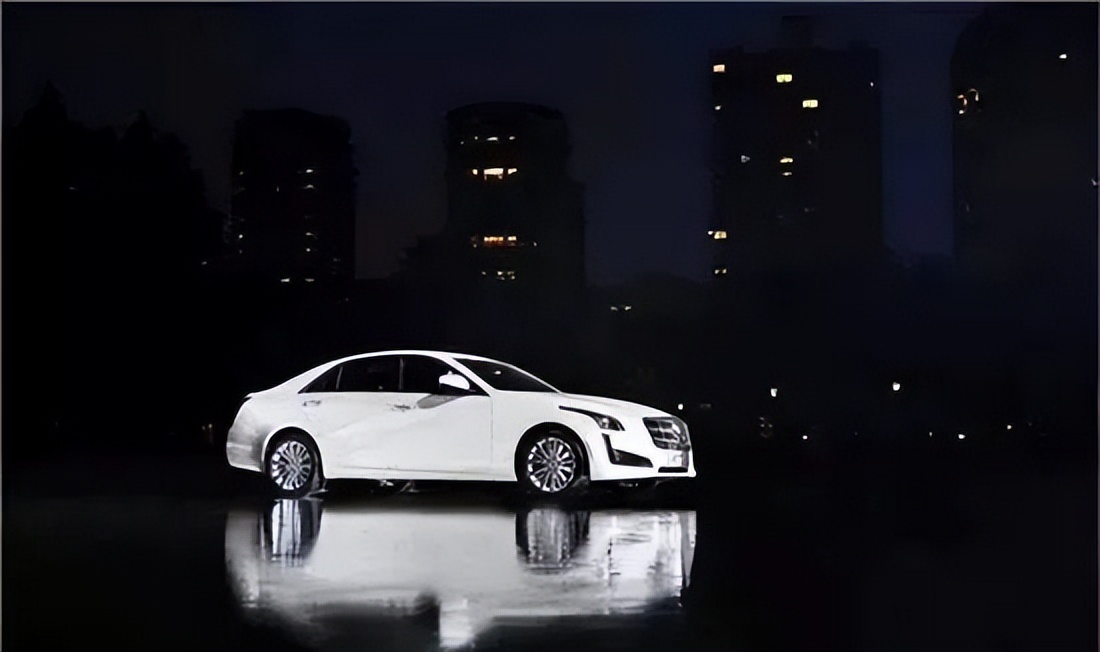 保时捷等车企持续加大预算投放户外广告,避陷低价深坑!