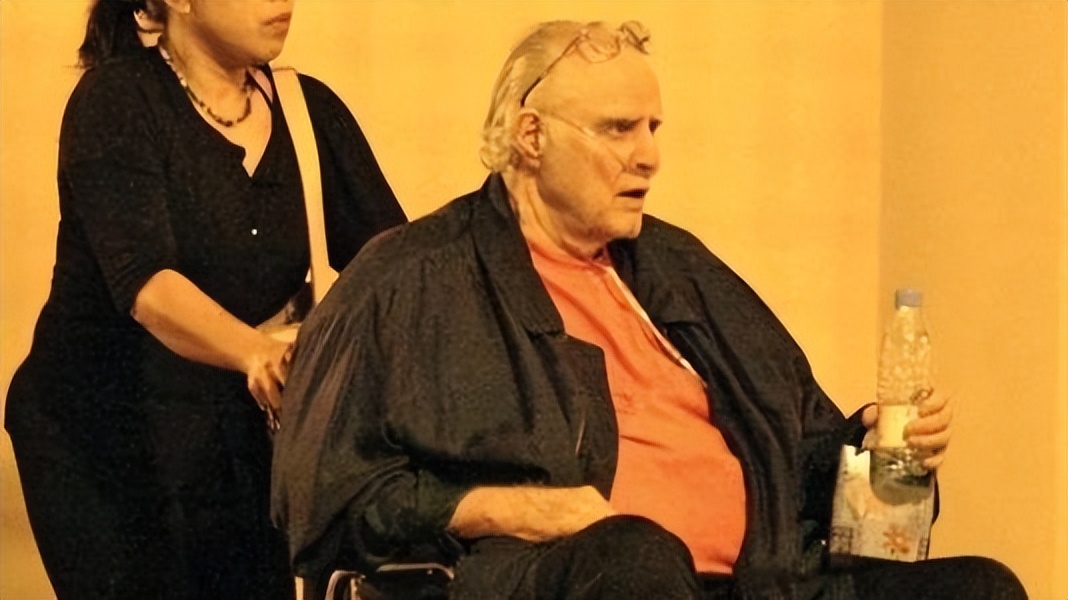 大溪地马龙白兰度,马龙白兰度在大溪地