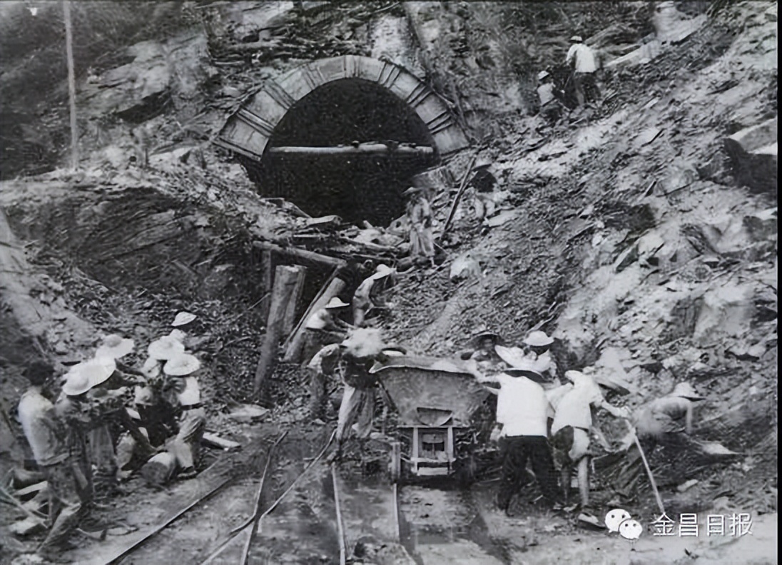 1969年国家面临苏联核威胁，毛主席下令：领导人撤出首都