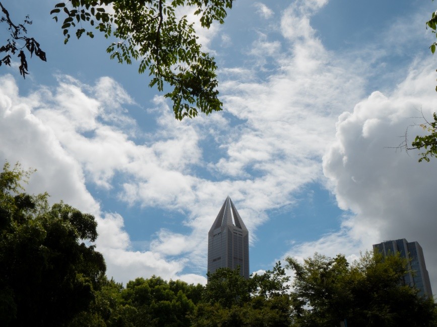 支持30倍光学变焦的便宜相机,支持0.5变焦广角拍摄视频的手机