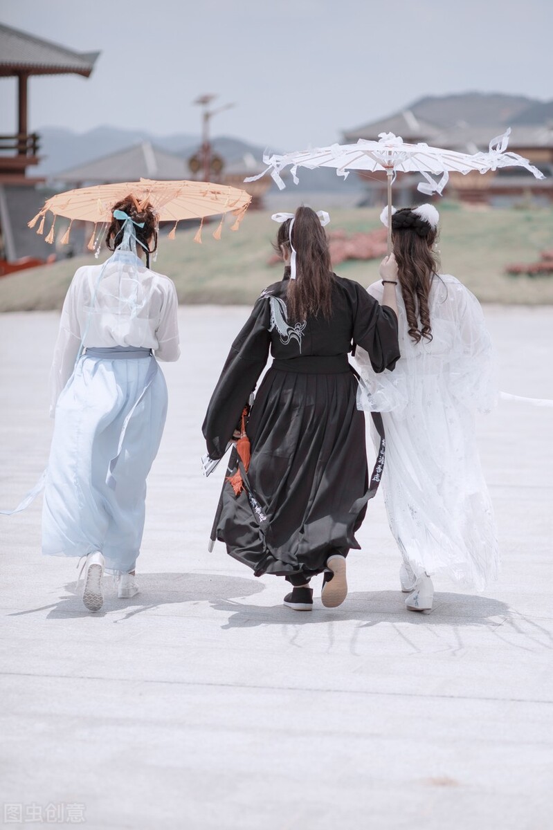 壮哉我中国少年与国无疆译文,壮哉我中国少年与国无疆现代意思